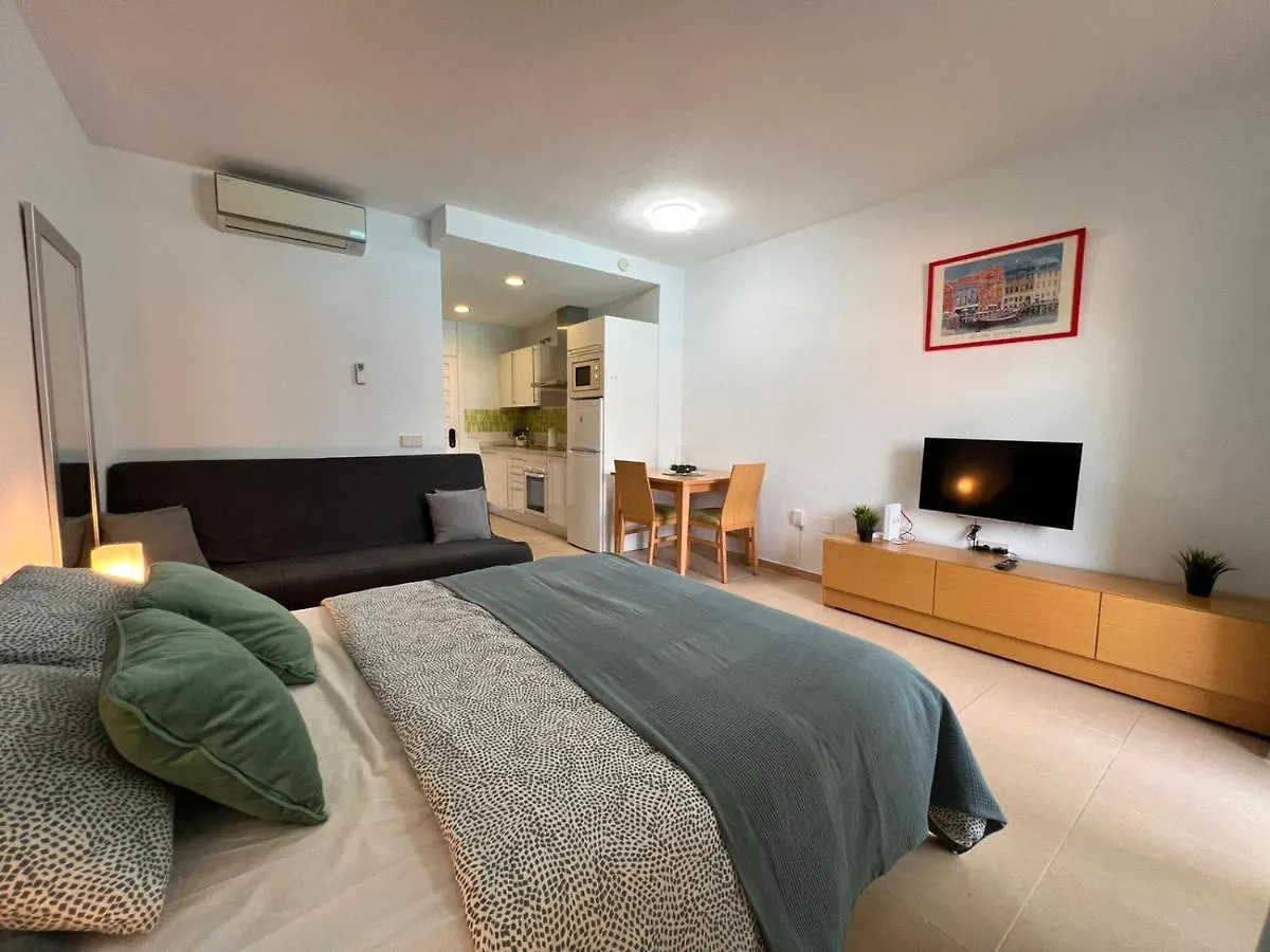 Aparthotel Benalbeach Loft Encatador Benalmadena