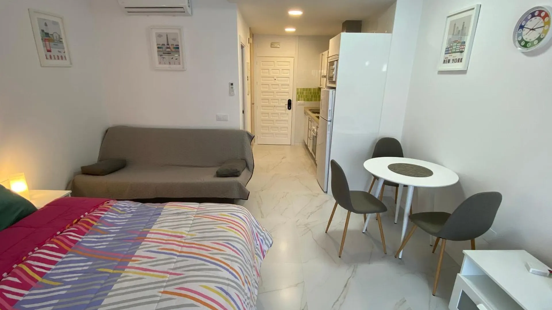 Apartahotel BENALBEACH LOFT Encatador Benalmádena